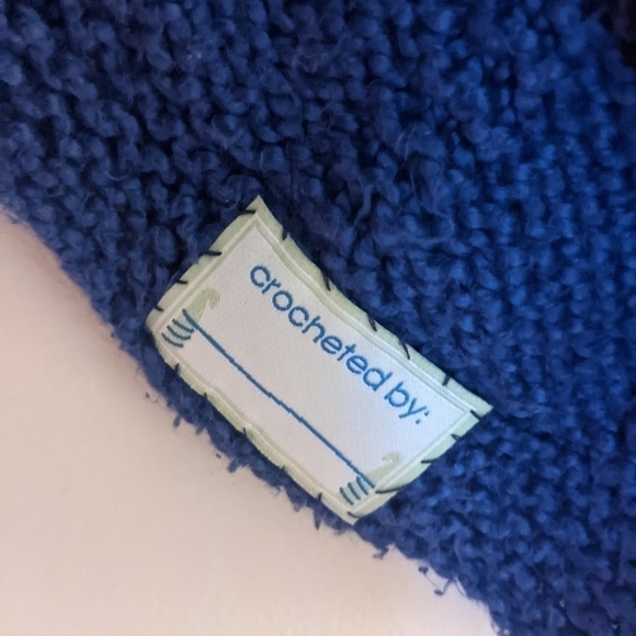 HAND Crocheted Royal Blue Capelet with White Flower - Picture 2 of 4